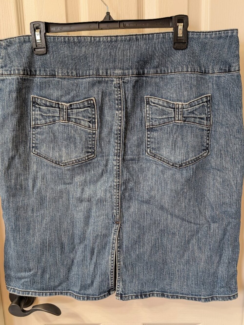 New York & Company Denim Pencil Skirt Bow Pockets Size 18